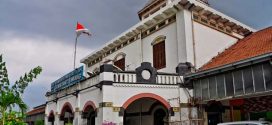 Melacak Stasiun Kuno di Indonesia